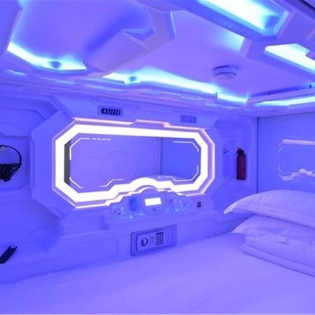 Zhuhai Dreamers Capsule Hotel Екстер'єр фото